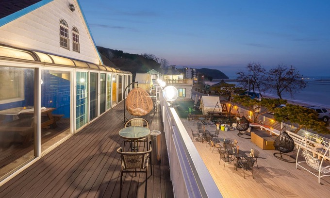 Suwon House | Yeongheungdo Blue Story Pension
