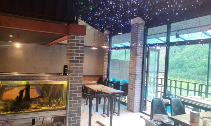 Yeongwol House | Yeongwol Donggang Close Pension
