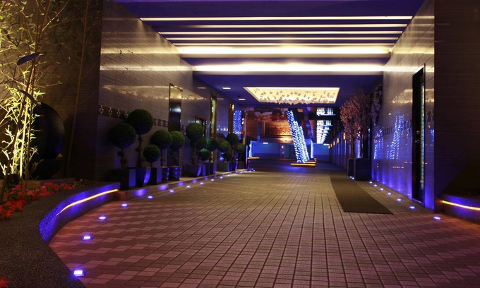 Zhonghe Hotel | Yes Motel City Resort Paradise