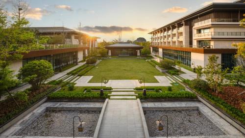 Luolong Hotel | YISHUI GRAND HOTEl
