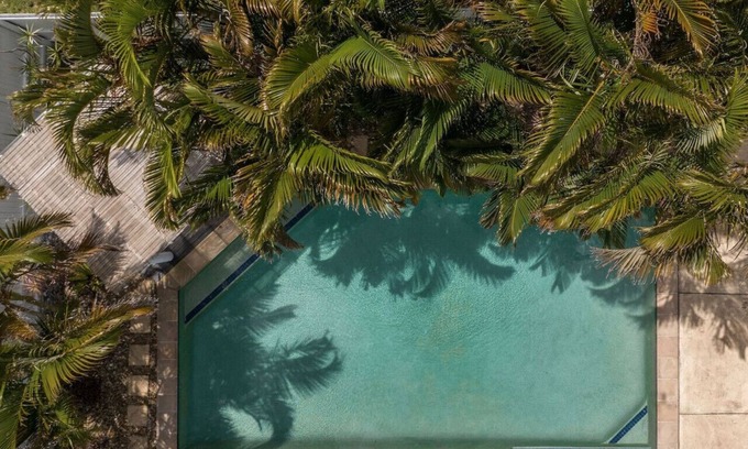 Bogangar House | Yo Caba Caba - Beach House with a Colourful Twist