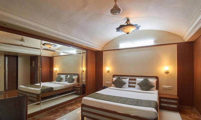 Chembur East Hotel | Yogi Broadway