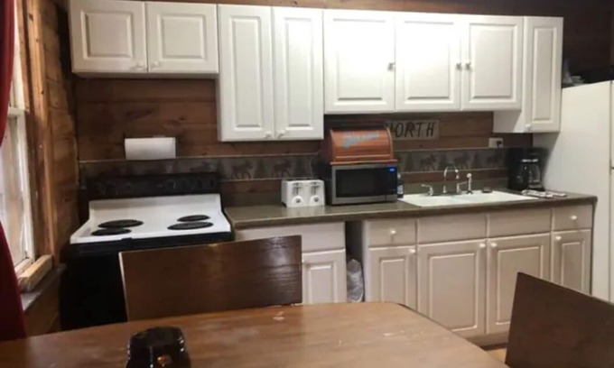 Hubbard County Apartment | Yola Lodge #2 - Lake George, MN - Itasca State Park/Bemidji/Park Rapids