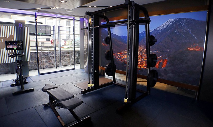 Les Escaldes Hotel | Yomo Mola Park