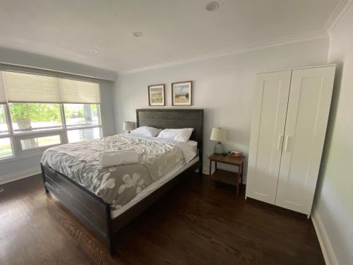 Newtonbrook House | Yonge and Finch Subway !L Spacious & Bright Private Bedroom with Shared Amenties