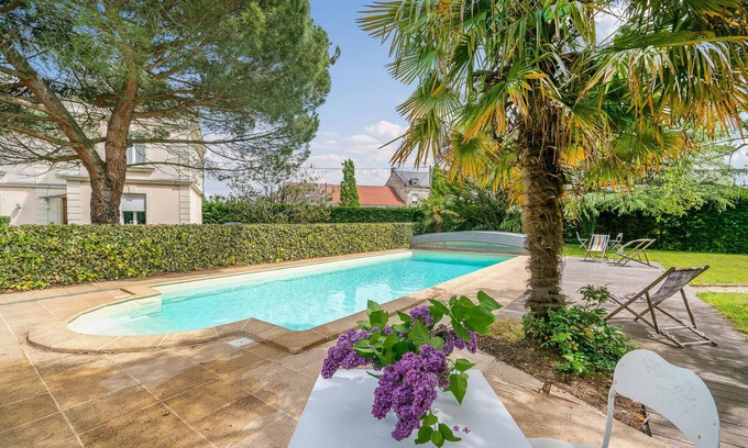 Chatellerault House | You can look forward to a wonderful time in this attractive holiday home.