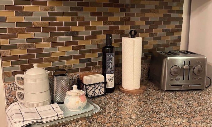 Spuyten Duyvil Apartment | you family's next getaway is finally just a click away.