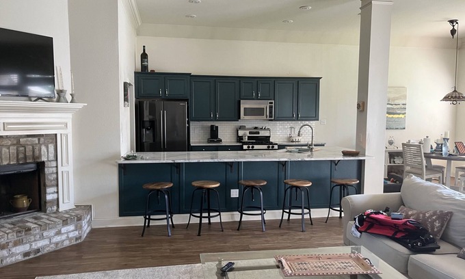 Mandeville House | You found it! Great 3/2 in heart of Mandeville. Bring the family and the pups!