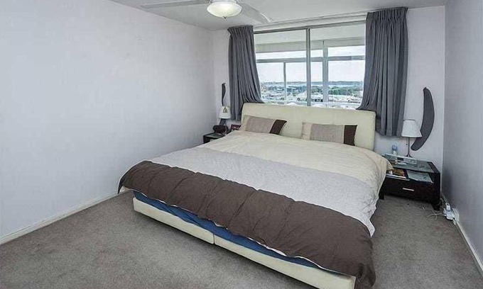 Burswood Apartment | you'll never tire of the amazing outlook! nSunsets, fireworks, the Swan Rivern