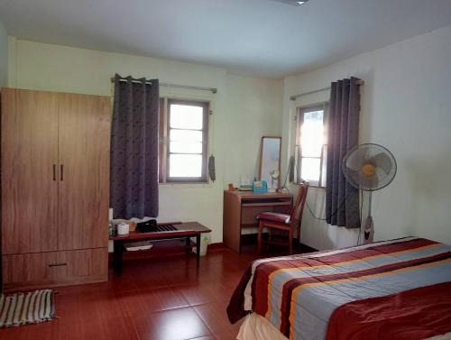 Ratchadaphisek House | Young and Beautiful