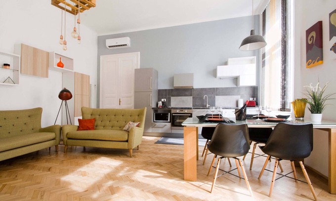Inner City Budapest Apartment | YOUR 5 STAR HOLIDAYS - SANITATION AND FLEXIBLE REFUND