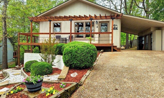 Bella Vista House | Your Adventure Basecamp in NWA