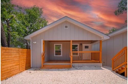 Denver Heights House | Your Amazing 3BR2BA Downtown Delight