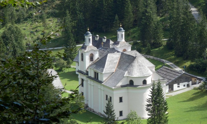 Lofer Apartment | Your apartment with a wonderful view of the Loferer Steinberge