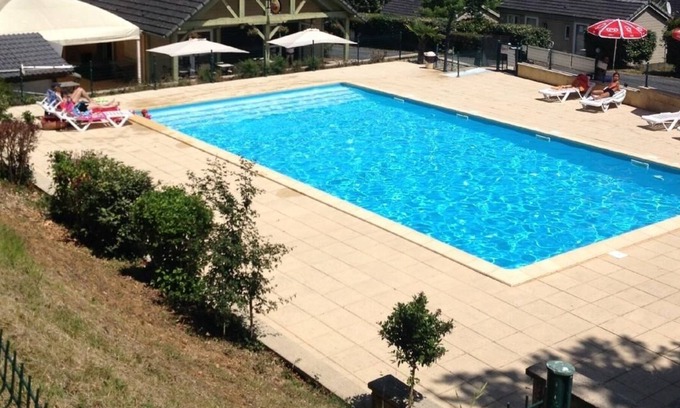 Lissac-sur-Couze Cabin | YOUR CHALET IN THE GREEN COUNTRY - 1