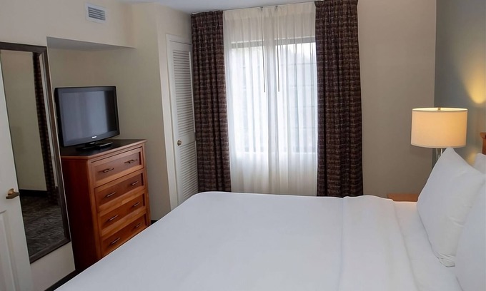 Vance Jackson Apartment | Your Gateway to San Antonio's Charms! Large Accommodation with Full Kitchen!