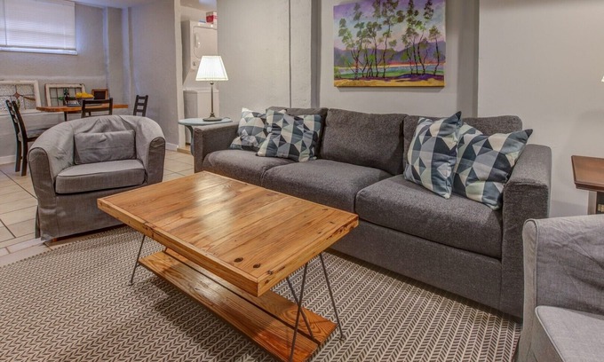 Midtown Apartment | YOUR HEART OF MIDTOWN MAISONETTE!