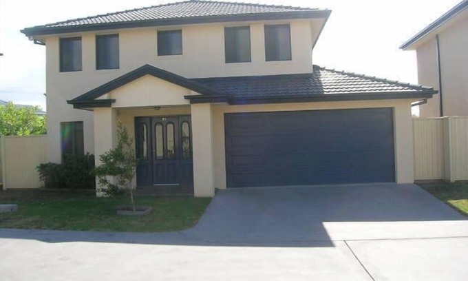The Entrance North House | YOUR HOME AWAY FROM HOME