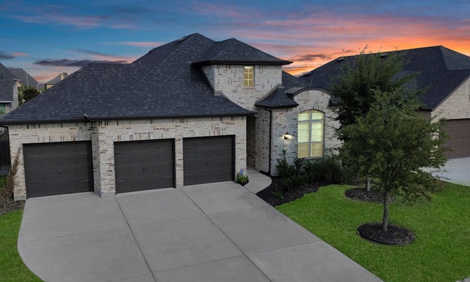 Clodine House | Your home away from home.