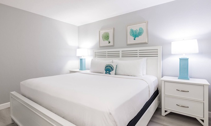 Captiva Apartment | Your Home Away From Home! Restaurant, Free Parking, Kids Pool w/Water Slides