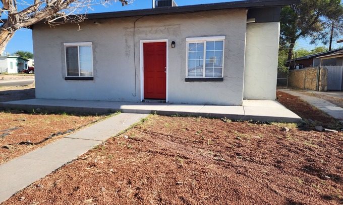 Timberwolf House | Your Home in El Paso [Basset Mall area]