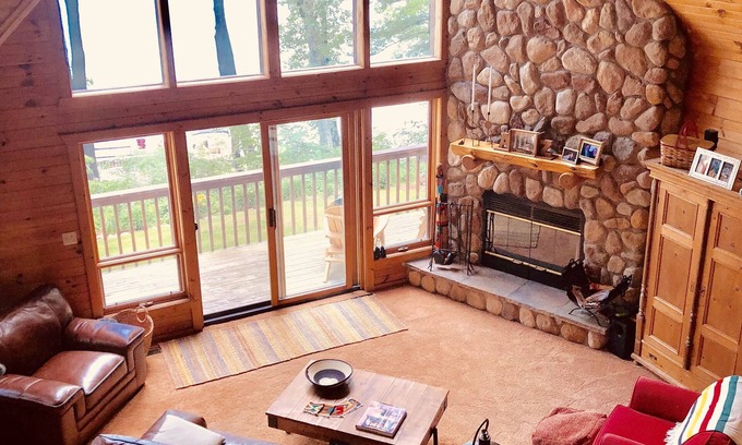 Stone Lake Cabin | Your Ideal Up-North Family Retreat Home on Lac Courte Oreilles