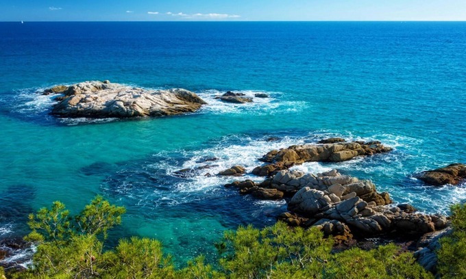 Bigues I Riells Villa | Your own private hotel 30 min to BCN for 25 guests