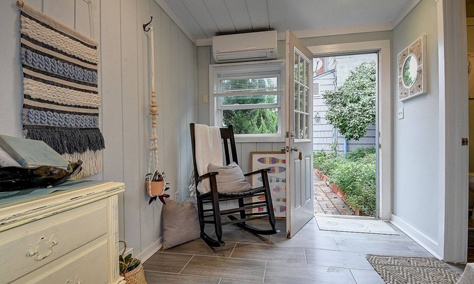 Cottage Line House | Your own private beach!