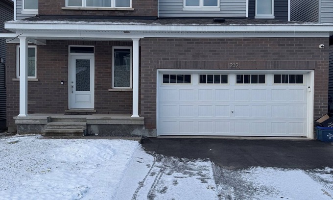 Ottawa Division House | Your Perfect Home Away From Home