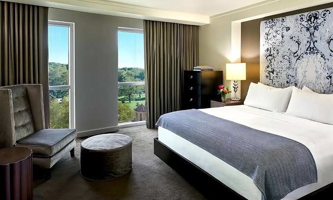 West Plaza Hotel | Your Relaxing Getaway Awaits! Onsite Pool, Pets Allowed Near Country Club Plaza!