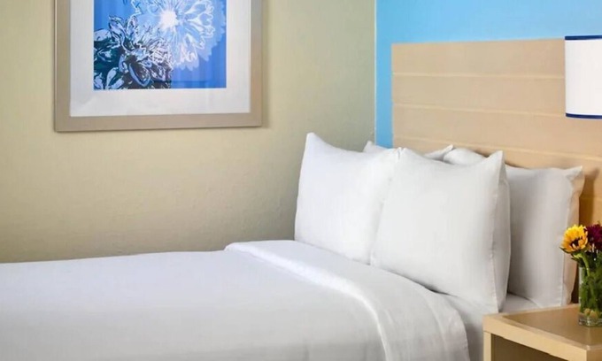 Highland Hills House | Your Relaxing Getaway Awaits! Free Parking, Pets are Welcome
