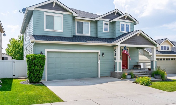 Liberty Lake House | Your Spacious & Comfortable Liberty Lake Retreat W/ Indoor Kids Jungle Gym!
