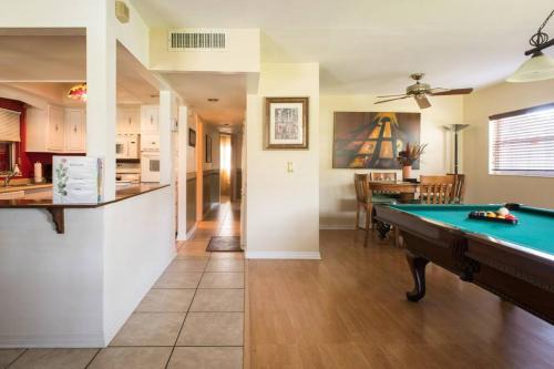 Bay Crest Park House | Your Tampa Bay Vacation Entertainment Home