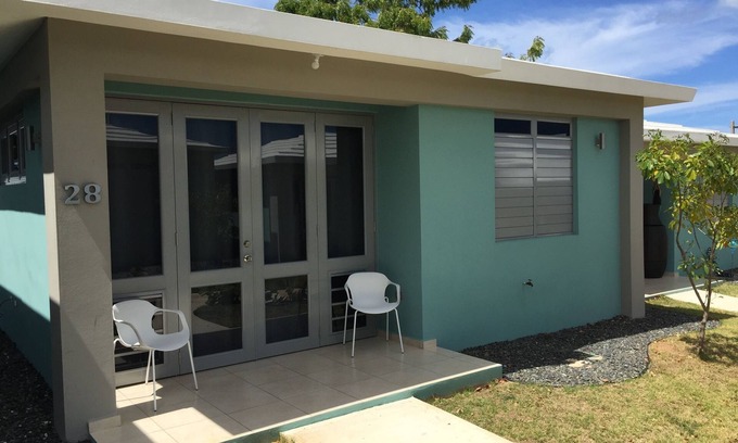 Boqueron Villa | Your Tropical Retreat in the Heart of Boqueron, WiFi, full A/C, Wi-Fi, sleeps 6