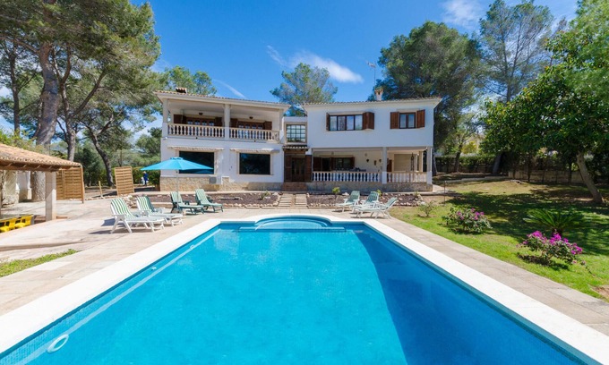 l'Aranjassa Villa | YourHouse Can Marques