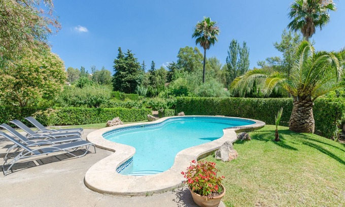 Ses Rotgetes de Canet Villa | YourHouse Ses Rotgetes, family-friendly villa in the Tramuntana Mountains