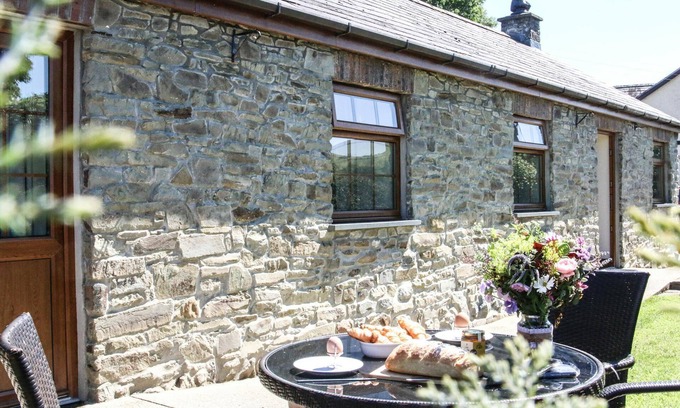 Felinfach Cottage | Yr Onnen, Aberaeron - Two Bedroom Cottage, Sleeps 4