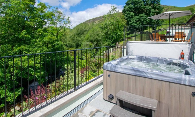 Llangollen House | Ystabl y Berwyn in Llangollen