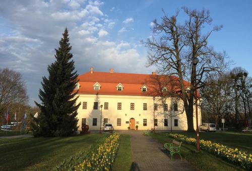 Havirov Hotel | Zámek Havířov