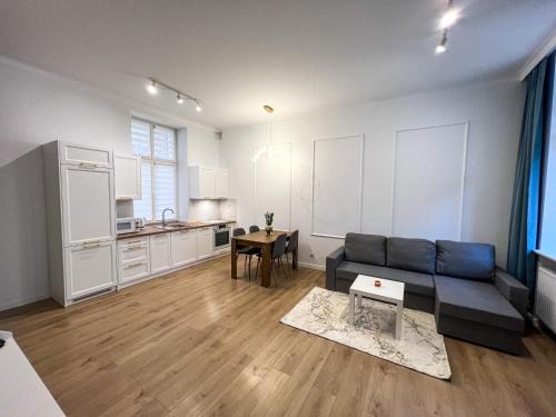 Legnica Apartment | Złote Apartamenty 6