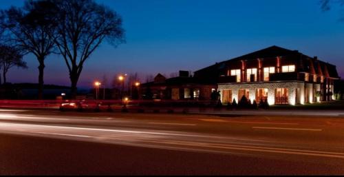 Luzino Bed & Breakfast | Zajazd CHATA Kębłowo