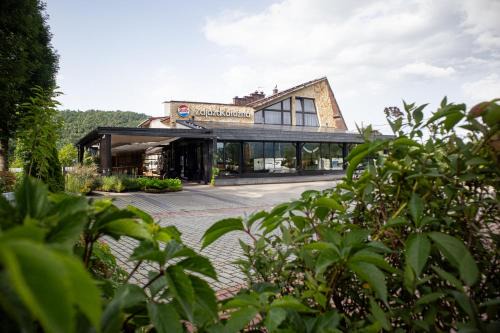 Łacko Hotel | Zajazd Kałużna