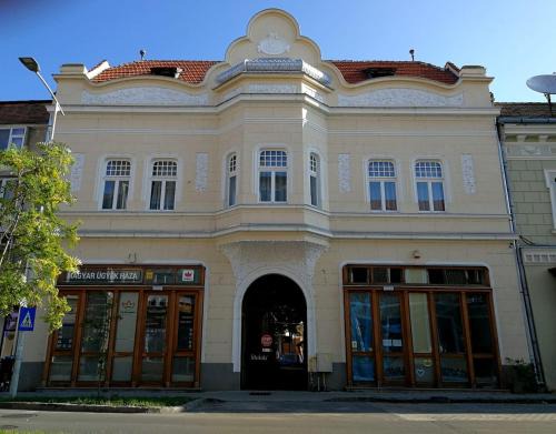 Miercurea-Ciuc Apartment | Zakarias Apartments