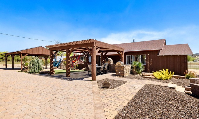 Williamson House | Zebra Ranch Vacation Rental | 3-BR House Amazing Animal Experience, Prescott | Mtn View Trails Spa Brbq