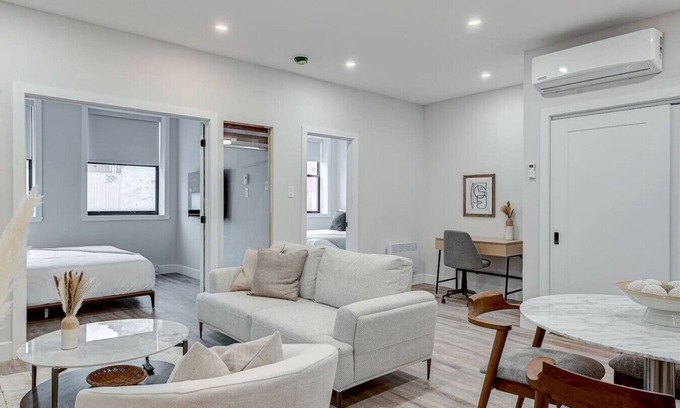 La Petite-Patrie Apartment | ZEN 2BDR APT with rooftop terrace -Plaza St-Hubert
