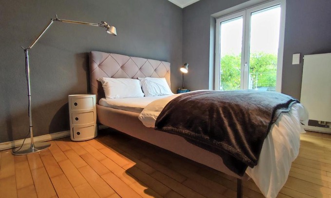 Beiertheim-Bulach Apartment | Zen Apartment - spacious - garden - kitchen