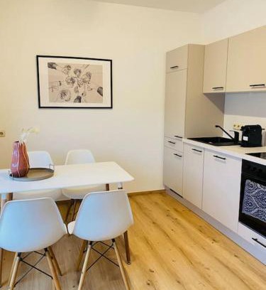 Micheldorf in Oberoesterreich Apartment | Zentrale Wohnung mit Blick auf Burg Altpernstein
