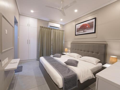Kochi Apartment | Zen Residences