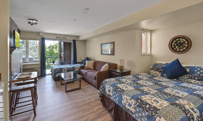 Quail Ridge Apartment | Zen Studio Condo With Golf Course View- 205B