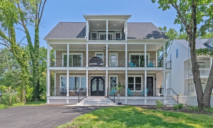 Croom House | Zen Sunset Retreat on Waterfront at West River, MD